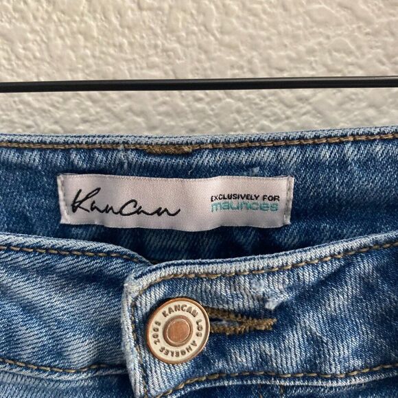 KanCan Straight High Rise Backed Ripped Ankle Jean Size 26 x 25.5 Distressed - Picture 2 of 6